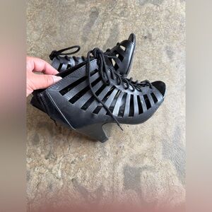 Elegant Black Strappy Heeled Sandals